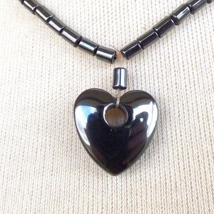 xx Hematite Heart Necklace, Short Heart Necklace, Heart-Shaped Pendant, Valentine&#39;s Day Jewelry, Collar Heart Necklace, Choker Heart