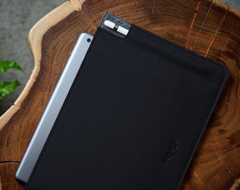 Leather Case for reMarkable Paper Pro, reMarkable 2 case with Pen Holder, Personalized, Felt interior