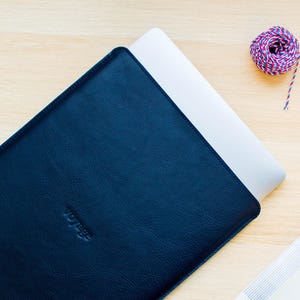 Leren tas voor Remarkable 2, hoes voor reMarkable Paper Pro, etui met pennenhouder voor Remarkable 2, leren hoes voor Remarkable // Pelta