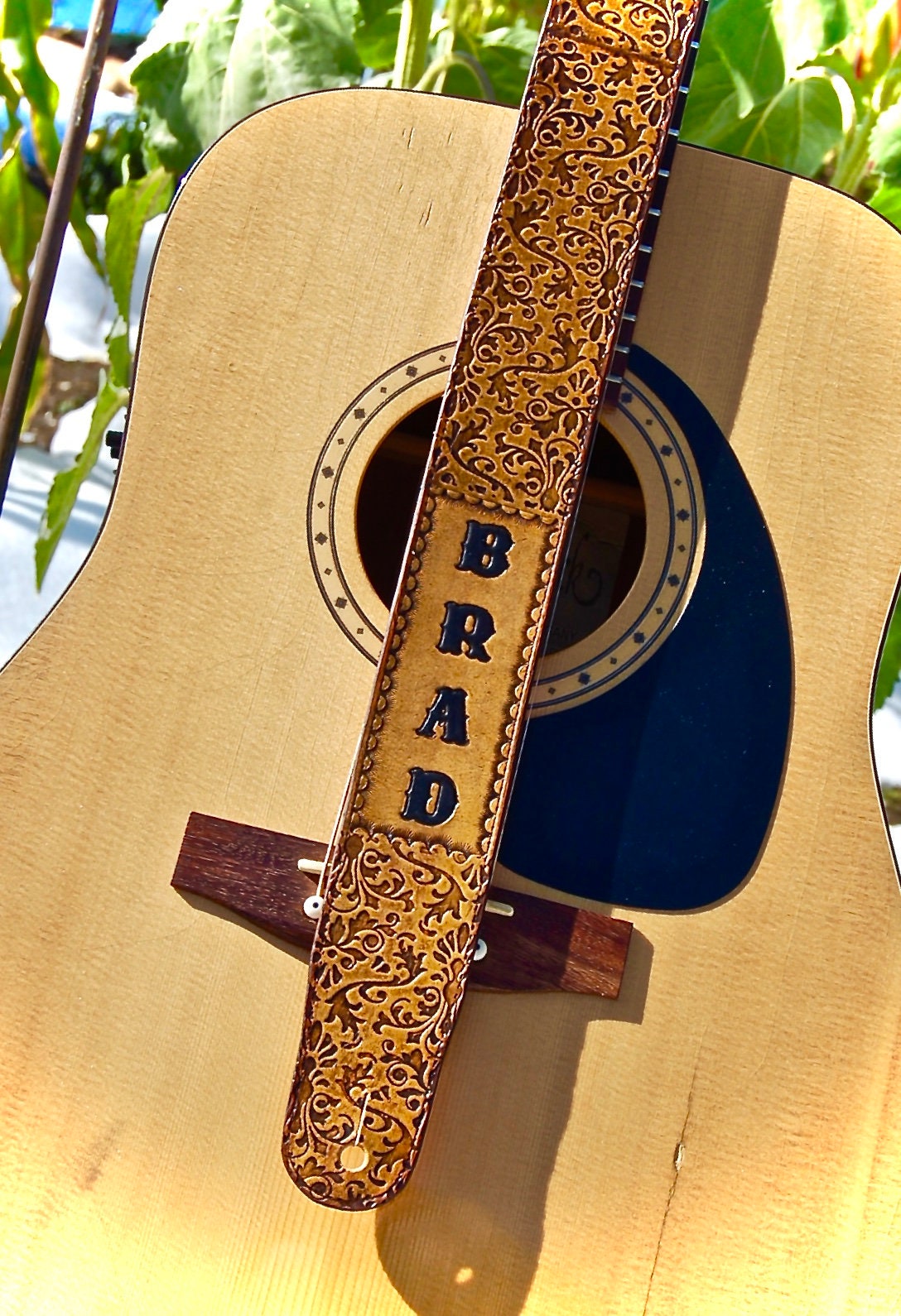Brad paisley cheap guitar strap