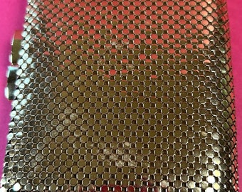 Whiting and Davis Gold Mesh Clutch Purse 1950's, Very Elegant