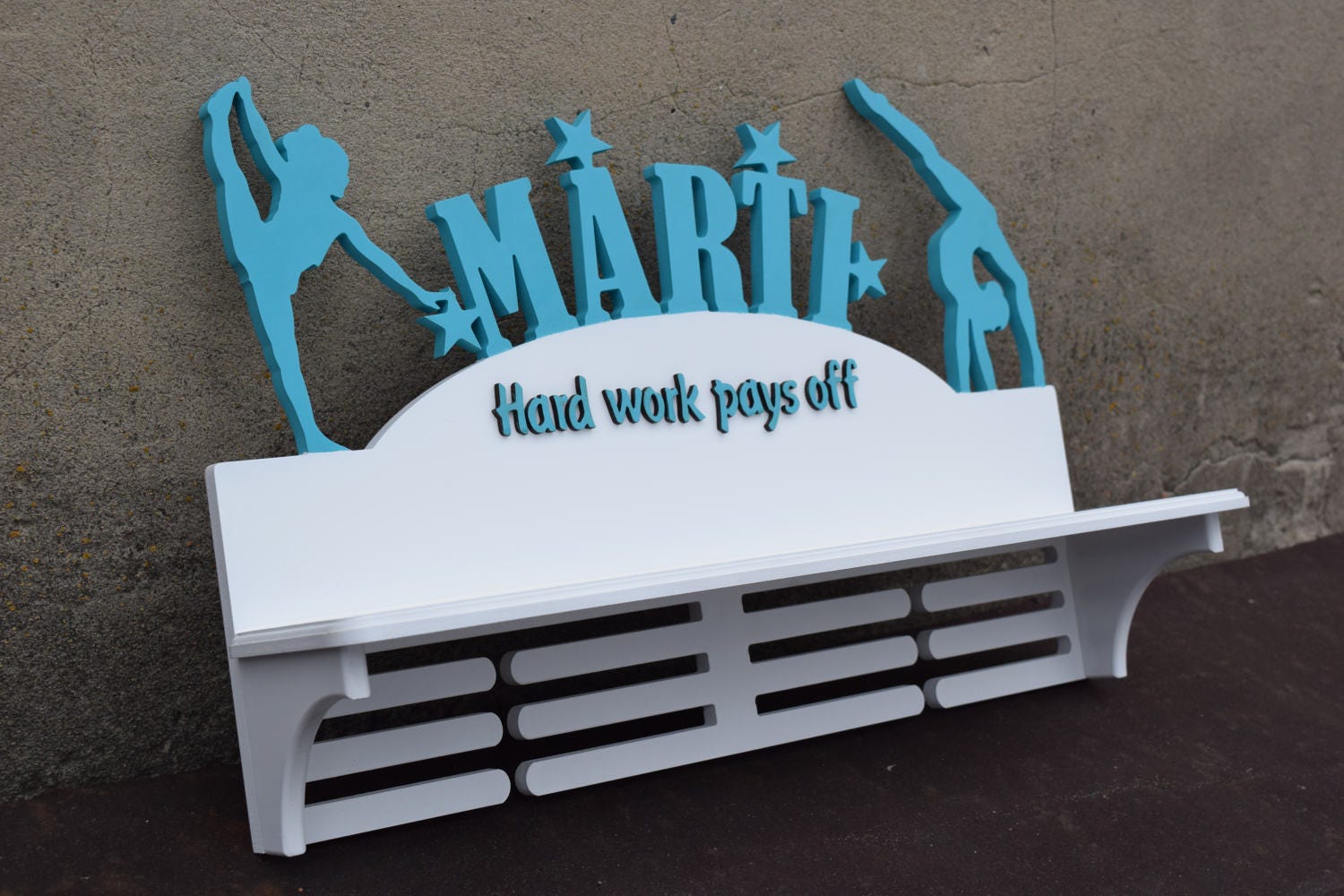Bamboe medaille hanger display plank, bamboe trofee plank met 25 stalen
