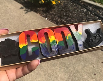 Crayon Stocking Stuffer // Personalized Kids Name Box // Swirl Crayon Letters // Alphabet Rainbow Crayons // Christmas Crayons