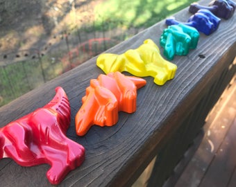 Dino Crayons // Dino Party Favors // Crayon Party Favor // Dinosaur Birthday // Dinosaur Crayons // Dinosaur Favor // Kids Crayons