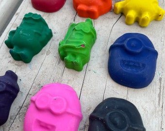 Minion Crayons //Minion Gift Ideas // Minion Birthday // Minion Party // Minion Gift // Kids Gift Idea // Minion Coloring // Kids Crayon Box
