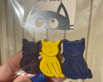 Kitty Valentine // Cat Valentines // Cat Crayons // Kids Valentine Crayons // Crayon Valentine Favors // Custom Valentines