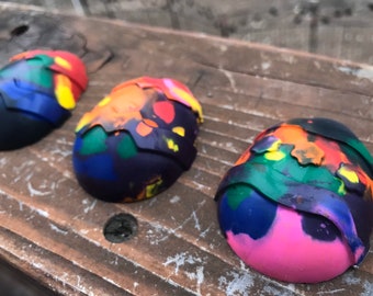 Easter Basket Stuffer // Egg Crayons // Crayon Goodie Bag // Easter Crayon // Easter Basket // Crayon Party Favor // Egg Crayons