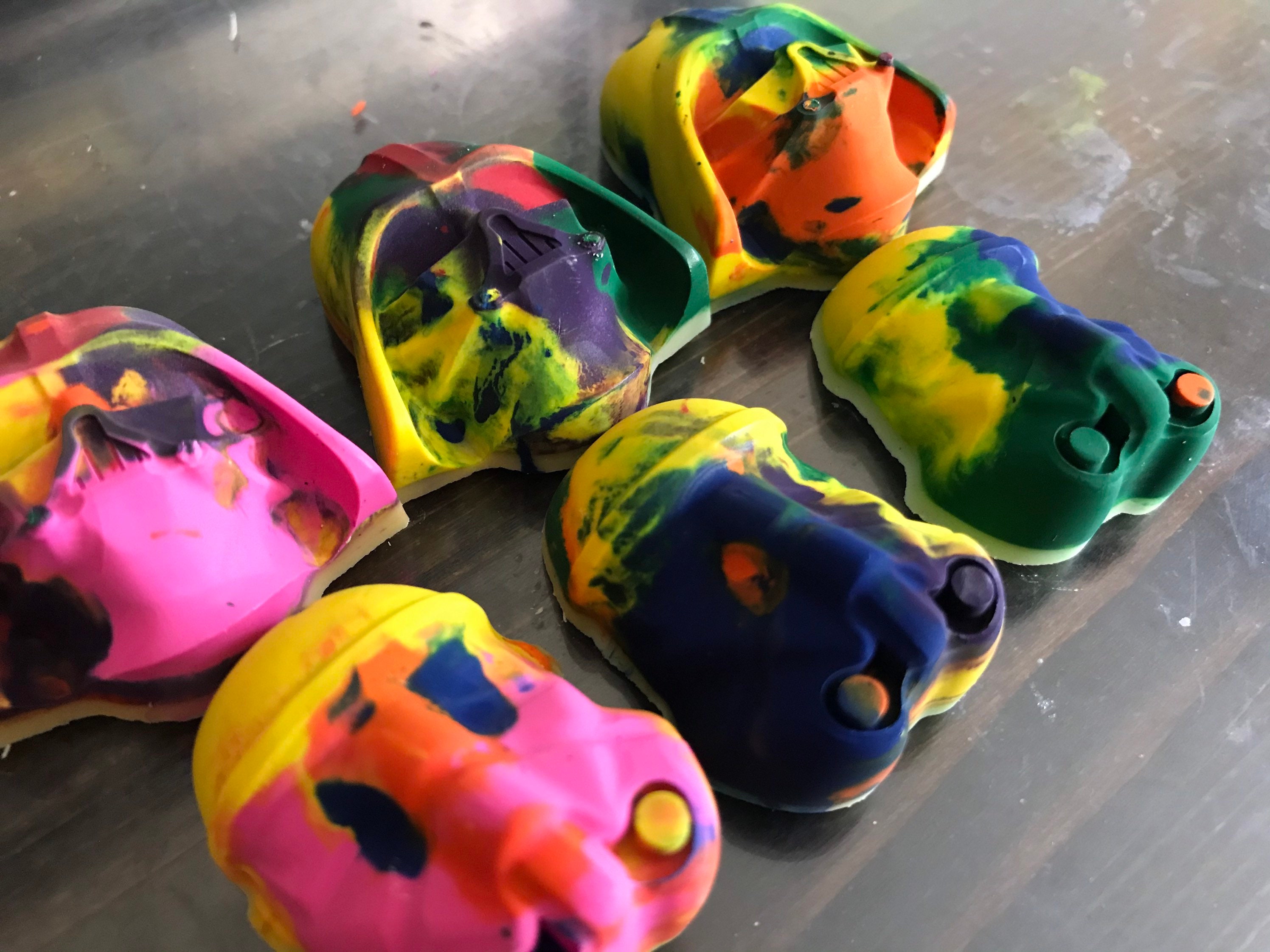 Bulk Crayons // Crayola Crayons // Crayon Melting Art // Etsy Canada