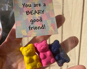 Bear Valentines // Gummybear Valentines // Gummybear Crayons // Bear Crayons // Valentine Crayon Favors // Custom Kids Valentines