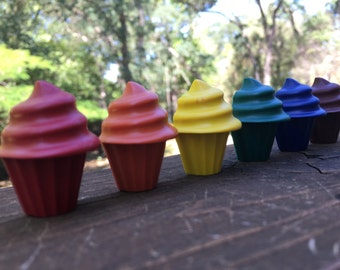 Crayons cupcake // Sacs de faveur de fête // Faveurs de fête d’anniversaire // Faveurs uniques pour les enfants // Faveurs pour les enfants // Faveurs pour les enfants // Crayon recyclé