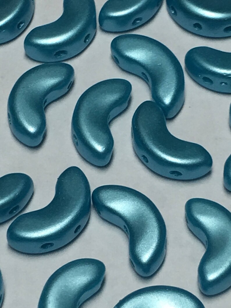 pastel aqua 30 Arcos Par Puca 5 x 10mm 3 holes