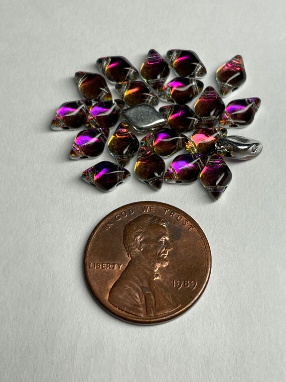 10gms Backlit Vapor Gemduo, 2-holes, Approx 68-70 Beads