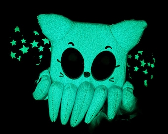 Glow-in-the-Dark Cthulhu (Cathulhu) Cat Plushie by Squaredy Cats. Don't be afraid of the dark