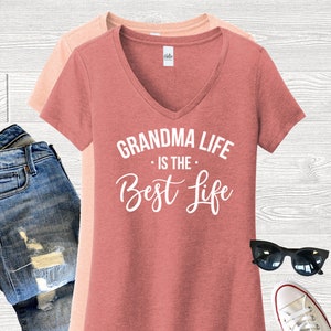 Grandma Life is the Best Life Shirt, Christmas Gift for Grandma, Grandma Shirt, Grandma T-Shirt, New Grandma Shirt, Pregnancy Announcement,