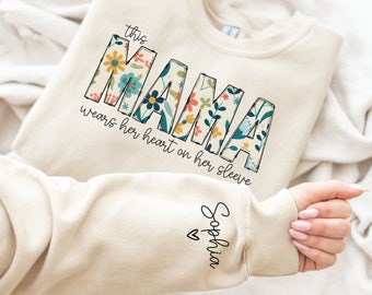 Ich trage mein Herz auf meinem Ärmel Sweatshirt, Muttertags-Shirt, Mama Sweatshirt mit dem Namen der Kinder auf dem Ärmel, personalisiertes Muttertagsgeschenk für Mama