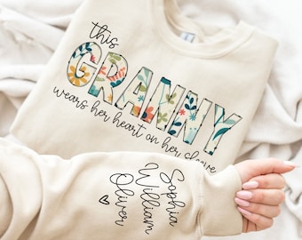 Cadeau de Noël pour grand-mère, sweat-shirt personnalisé pour grand-mère, I wear my heart on my manche, sweat-shirt grand-mère avec noms de petits-enfants sur la manche