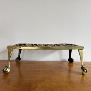Brass trivet kettle rest