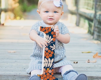 1 Sign Photo Prop for First Birthday, Floral Photo Prop for Babies and Kids - Wooden Number Sign Photographer, Number Sign (Item - NUM00L)