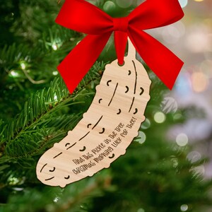 Wooden Engraved Christmas Pickle or Weihnachtsgurke Ornament, Traditional Christmas Pickle Game White Elephant Tree Decor Gift Family PKL223