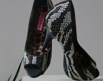 Betsy Johnson Glittered Pumps High heels