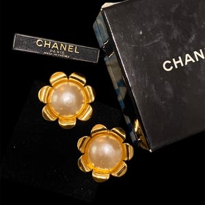 Vintage Chanel Large Clip on Earrings