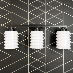 Jalousie 3-Licht Eitelkeitsleuchte - Moderne Art Deco Badezimmerbeleuchtung von Photon Reef