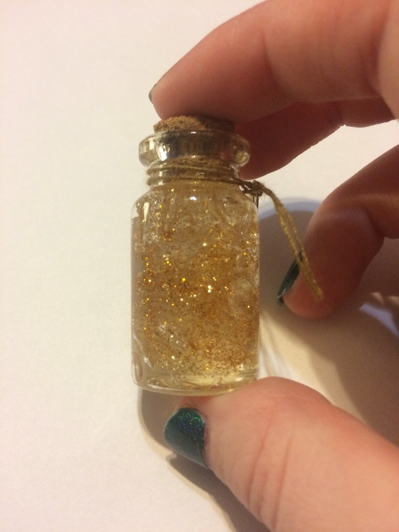 Glitter Potion: Gold image 2