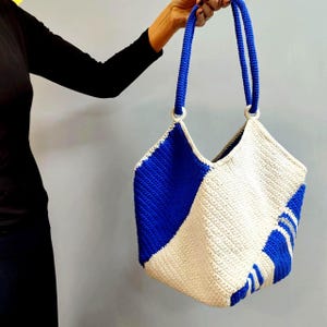 Crochet Recycled Yarn Tote Bag: Reversible Oversized Market Purse image 2