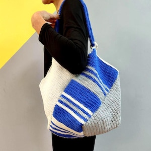 Crochet Recycled Yarn Tote Bag: Reversible Oversized Market Purse image 1