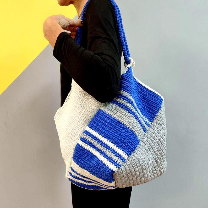Crochet Recycled Yarn Tote Bag: Reversible Oversized Market Purse image 1