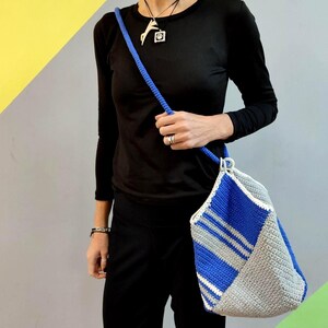 Crochet Recycled Yarn Tote Bag: Reversible Oversized Market Purse image 5