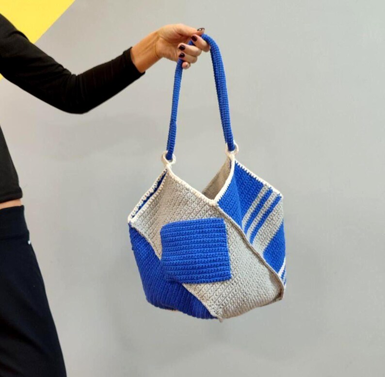 Crochet Recycled Yarn Tote Bag: Reversible Oversized Market Purse image 6