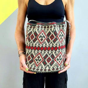 Vegan Crochet Crossbody Bag, Ukrainian Folk Art, Recycled Cotton image 3