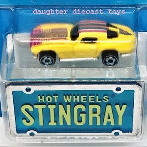 Vintage Corvette STINGRAY Hot Wheels MICRO Park &#39;N Plates Diecast Metal Model from Toy Store / Mint Condition Model Perfect Gift!