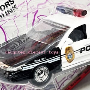 TOPEKA Kansas State Capital POLICE CAR- Ford Crown Victoria -Mint Condition/Factory Sealed! Road Champs-Perfect Gift for Your Officer!