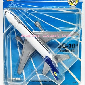 Vintage 1988 LUFTANSA AIRLINES DC-10 Hard to find Jet Airplane,  Diecast Metal Pristine Condition / Factory Sealed! Ertl-Perfect gift!