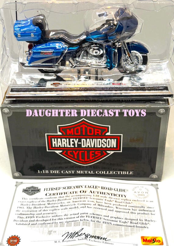 Harley Davidson Screamin Eagle ROAD GLIDE Motorcycle Diecast Adult Collectible-Pristine Condition in Box! 1:18 Scale-Perfect gift for HDFans