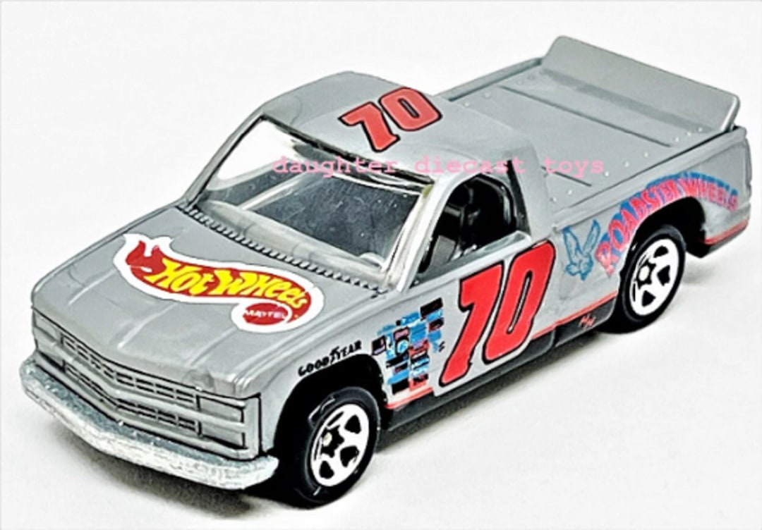 ホットウィール CHEVY 1500 ①（☆ Hot Wheels ☆ CHEVY 1500
