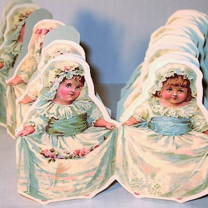 VICTORIAN CHRISTMAS GARLAND "Curtsy Girls" Decoration (8 Feet long 46 Sets of Girls) Mint Factory Sealed Rare! Shackman Company
