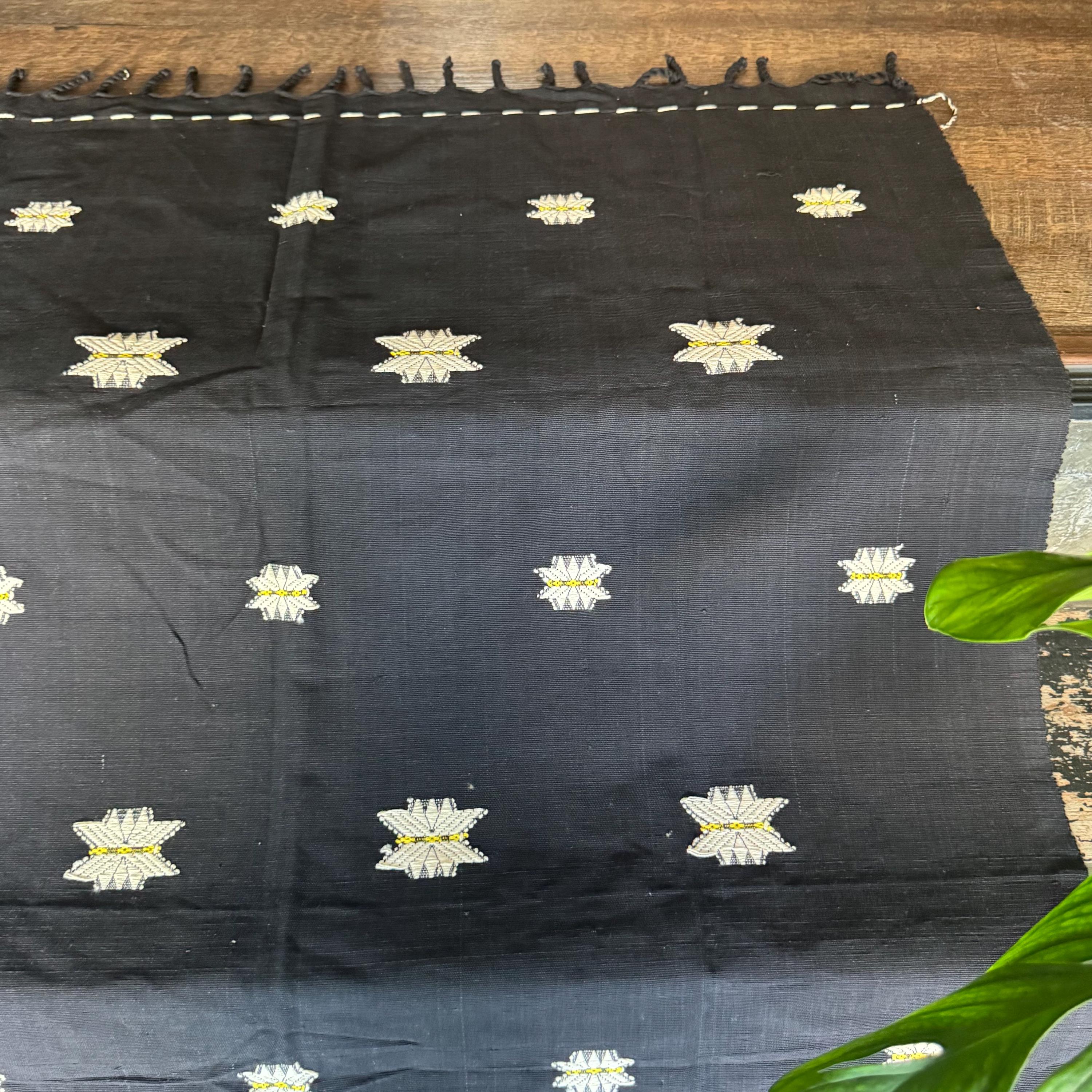 ナガ族の織物、ナガ族のブランケット、刺繍、民族ナガの手織りコットン