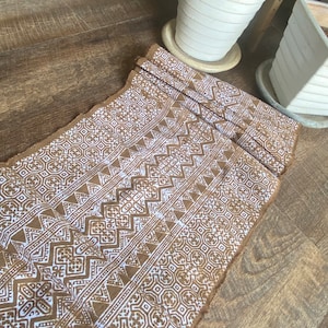 Handwoven Hmong fabric  batik  ,Cotton  Pastel  shade Batik fabric, vintage style cotton textiles and fabrics ,Table runner,etc,DIY
