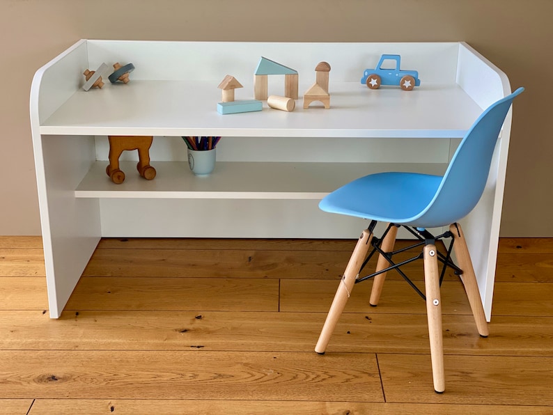 Bureau pour enfants KraftKids blanc avec étagère intermédiaire image 4