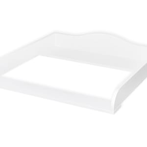 Può includere: Un fasciatoio bianco con schienale curvo e bordi rialzati. La cornice rettangolare è progettata per adattarsi a un fasciatoio standard. Le dimensioni sono di circa 81 cm di lunghezza e 41 cm di larghezza.