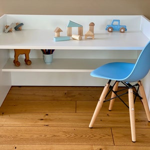 Bureau pour enfants KraftKids blanc avec étagère intermédiaire image 5