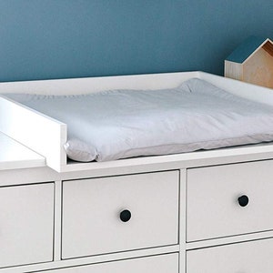 Changing attachment white suitable for wide Hemnes chest of drawers 160 cm with panel image 3