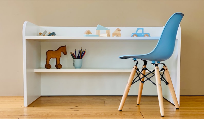 Bureau pour enfants KraftKids blanc avec étagère intermédiaire image 2