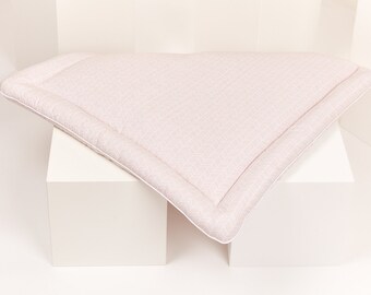 Matelas à langer KraftKids motif plumes blanches sur rose 75 x 70 cm (LxP), 60 x 70 cm (LxP), 78 x 78 cm (LxP), 85 x 75 cm (LxP)