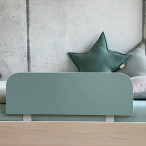 Barrière de lit KraftKids, bleu pétrole, facile à installer sans vis, pour une utilisation universelle, protection antichute
