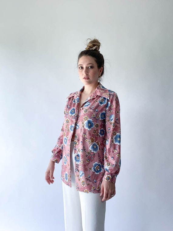 vintage 1970s pink and blue floral blouse