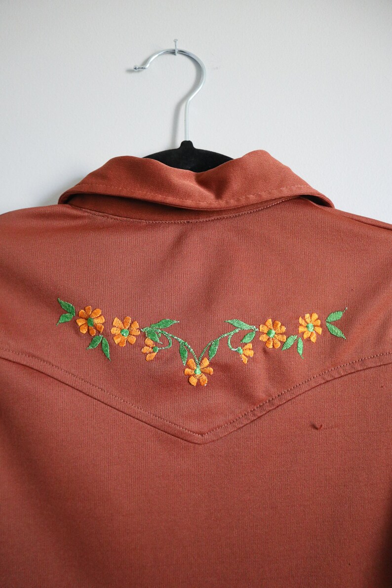 vintage 1970s rust brown blouse with yellow embroidered flowers size s